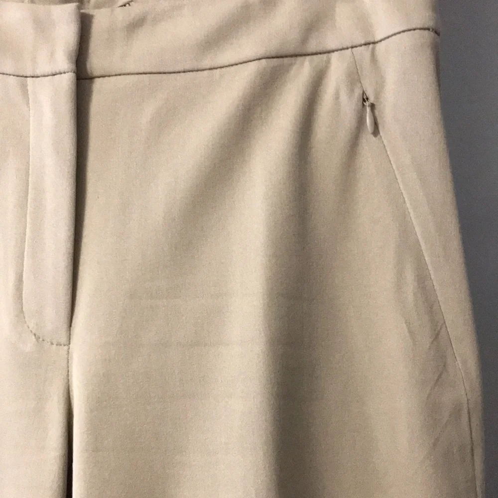 Elie Tahari size 8 cotton/ rayonne pants. - Picture 2 of 5